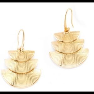 jewelry with 18k gold and stainless steel.